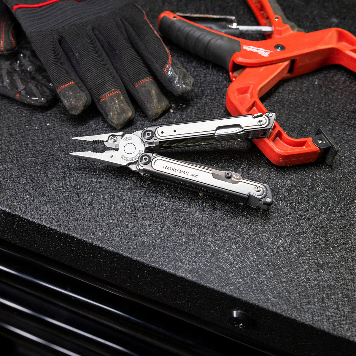 Leatherman ARC multi-tool